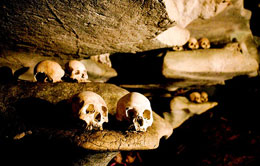 Toraja Cave Grave Toraja Cave Grave